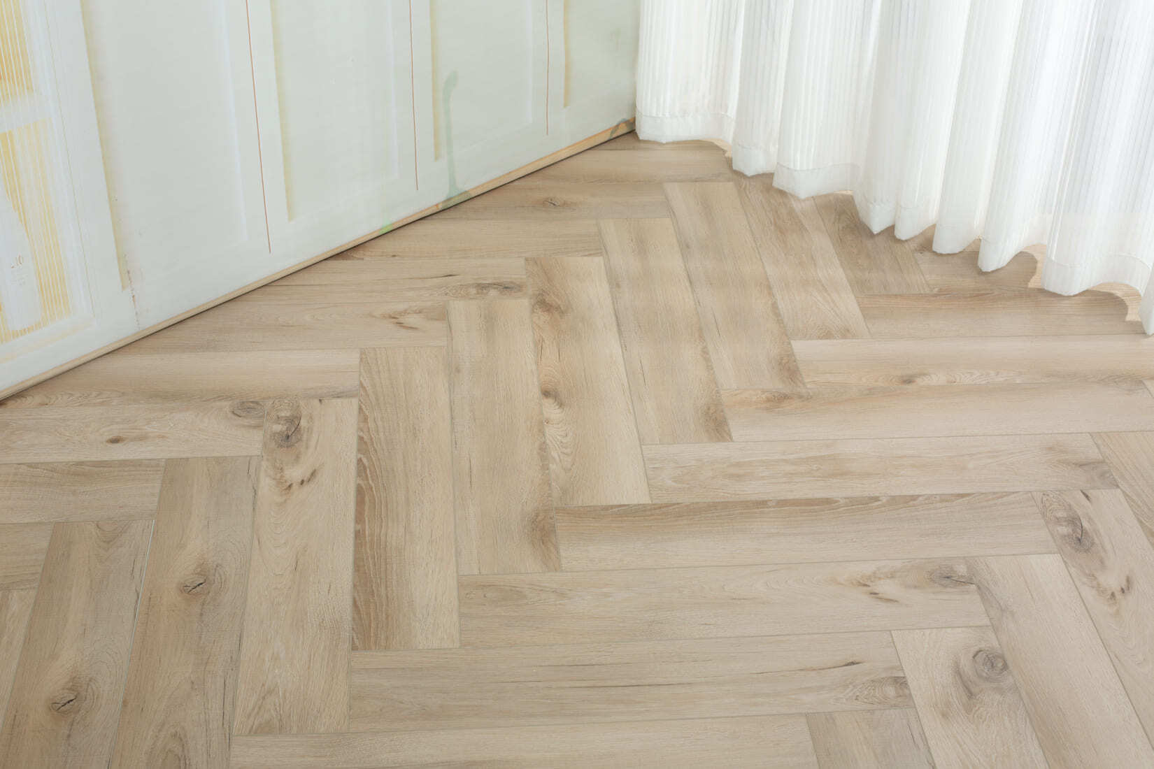 Плитка SPC "OneFloor" 3009 А,В  ЁЛКА (640*128*4 мм) — купить в Мурманске