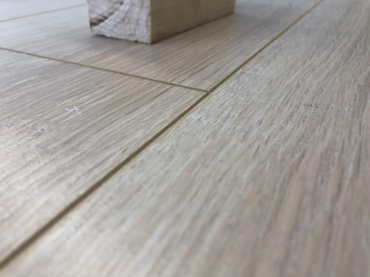 Ламинат "SunFloor" 8/32 4V Дуб Самоа 33 (1380*193*8 мм) — купить в Мурманске