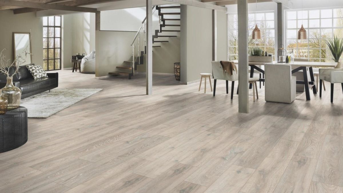 Ламинат "Kronospan" Super Natural Classic Дуб Колорадо 5543 (1285*192*8 мм) — купить в Мурманске