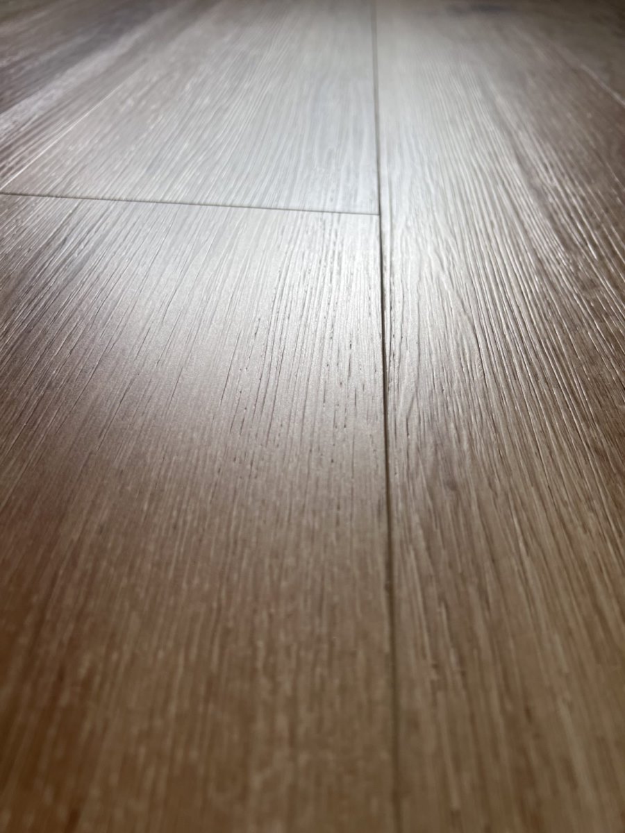 SPC ламинат "OneFloor" ЕСО 5011 (4V фаска) (1220*184*4 мм) — купить в Мурманске