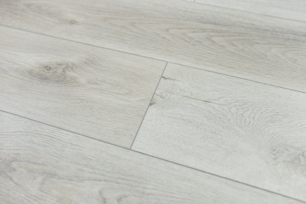 Замковая ПВХ плитка "Art Tile" Дуб Эдинбург (1200*183*6 мм) — купить в Мурманске