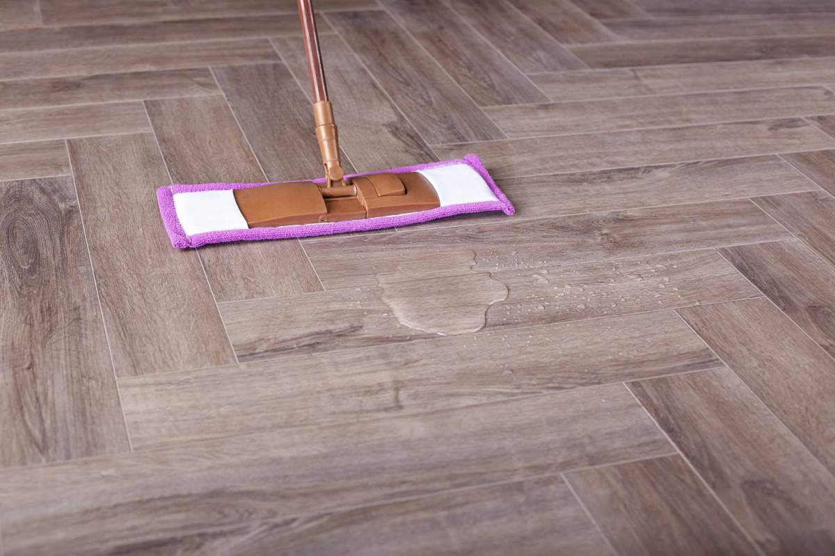 Замковая ПВХ плитка "Aberhof" Carmelita 1862 (615*123*5 мм) — купить в Мурманске