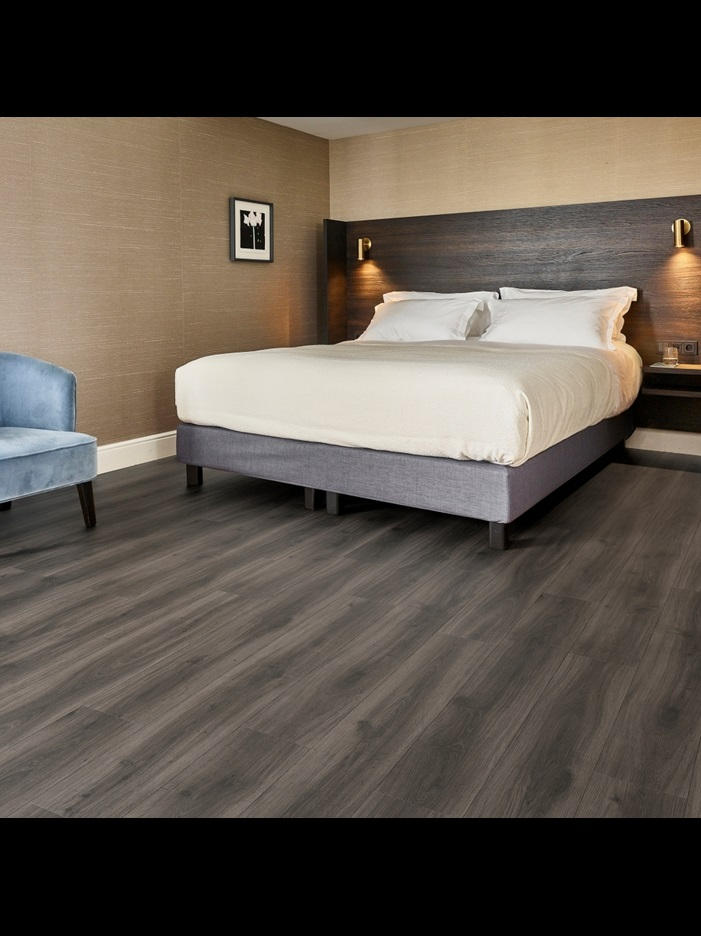 Замковая ПВХ плитка Tradition Oak 890 (1251*189*5 мм) — купить в Мурманске