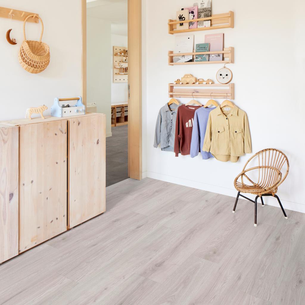 SPC ламинат "Adelar" Eterna Easy 05221 Chapman Oak (1220*181*5 мм) — купить в Мурманске