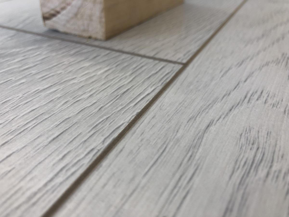 Ламинат "SunFloor" 8/32 4V Вяз Бейкер 36 (1380*193*8 мм) — купить в Мурманске