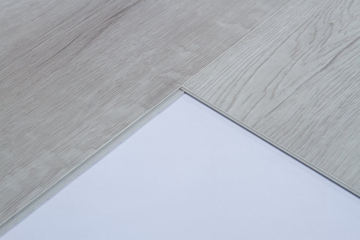 SPC ламинат "OneFloor" ЕСО 5050 (4V фаска) (1220*184*4 мм) — купить в Мурманске