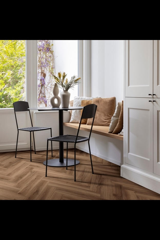 Замковая ПВХ плитка Classic Oak 24844 (630*126*6 мм) — купить в Мурманске