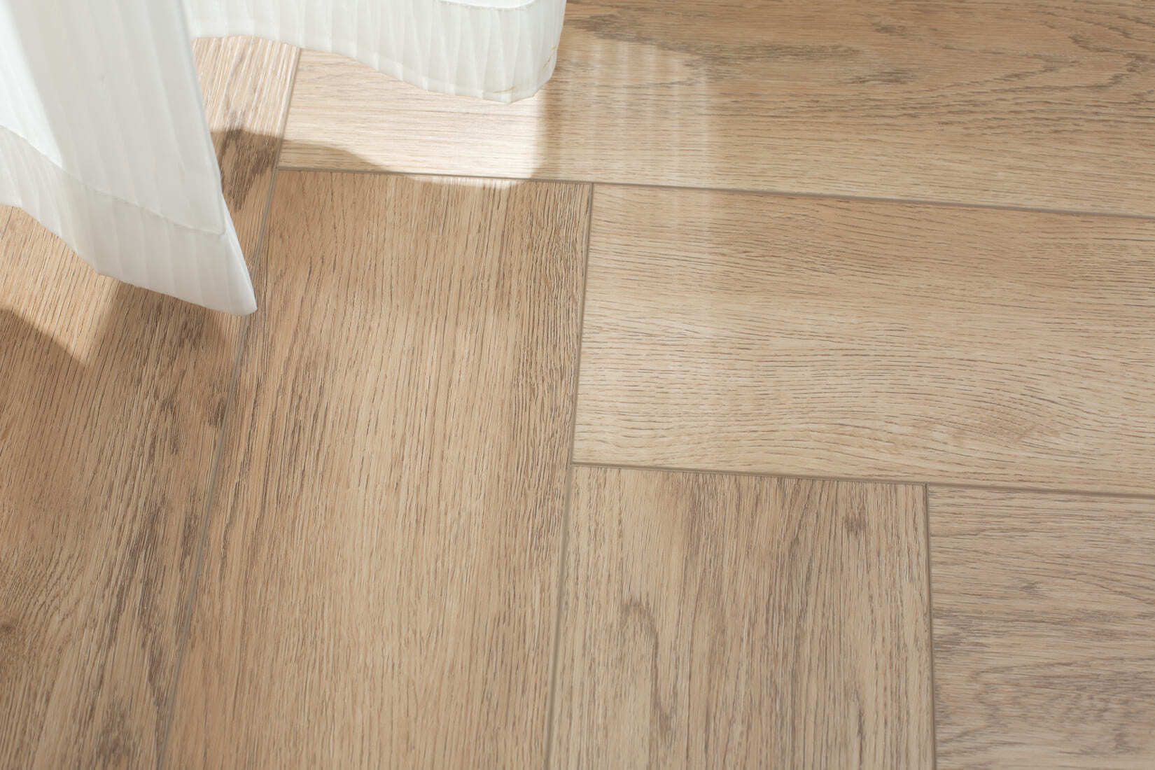 Плитка SPC "OneFloor" 3028 А,В  ЁЛКА (640*128*4 мм) — купить в Мурманске